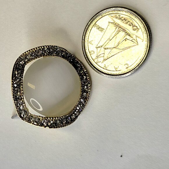 Small Crystal Dainty Earrings - Picture 6 of 7